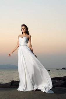 Robe de mariée longue de princesse avec perle a plage a-ligne