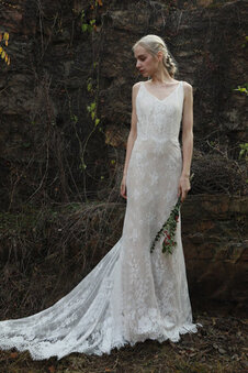 Robe de mariée manche nulle captivant longueur au ras du sol longue impressioé