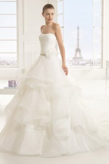 Robe de mariée attirent serieuse romantique avec nœud fermeutre eclair