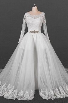 Robe de mariée col en bateau populaire de traîne moyenne textile en tulle naturel