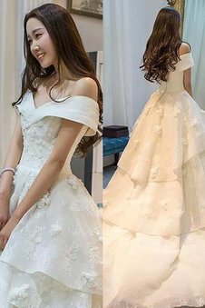 Robe de mariée naturel en tulle manche nulle de mode de bal de traîne moyenne