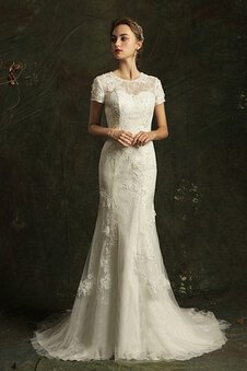 Robe de mariée satin en simulation a salle intérieure avec zip captivant romantique