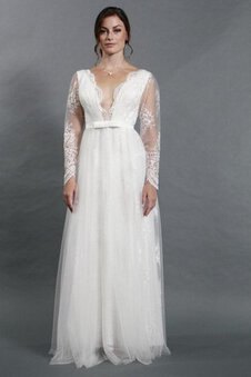 Robe de mariée v col profonde textile en tulle appliques v encolure avec ruban