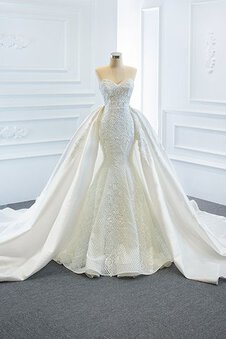 Robe de mariée en satin honorable col en forme de cœur vintage officiel