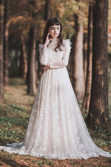 Robe de mariée mignonne longueur au ras du sol de lotus officiel naturel