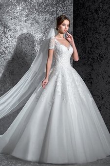 Robe de mariée longue delicat plissage de traîne courte v encolure