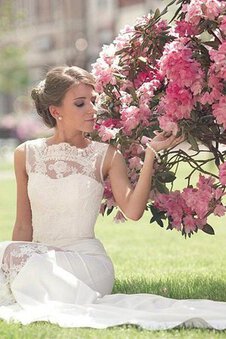 Robe de mariée avec sans manches jusqu'au sol parfait de princesse naturel