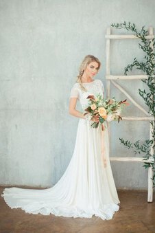 Robe de mariée longue a plage col en bateau ceinture avec manche épeules enveloppants