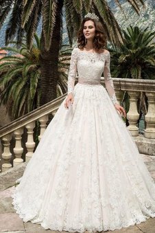 Robe de mariée distinguee de traîne moyenne appliques avec zip avec décoration dentelle