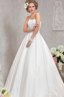 Robe de mariée longue naturel avec sans manches ligne a ruché