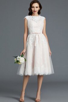 Robe de mariée de col bateau manche nulle textile en tulle de princesse a-ligne