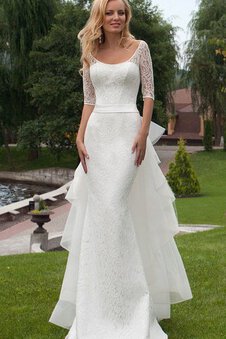 Robe de mariée en dentelle encolure ronde avec ruban de fourreau en 1/2 manche