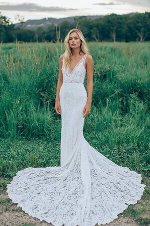 Robe de mariée romantique en dentelle v encolure de traîne moyenne decoration en fleur