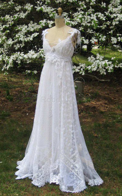 Robe de mariée facile nature avec ruban de traîne courte ligne a