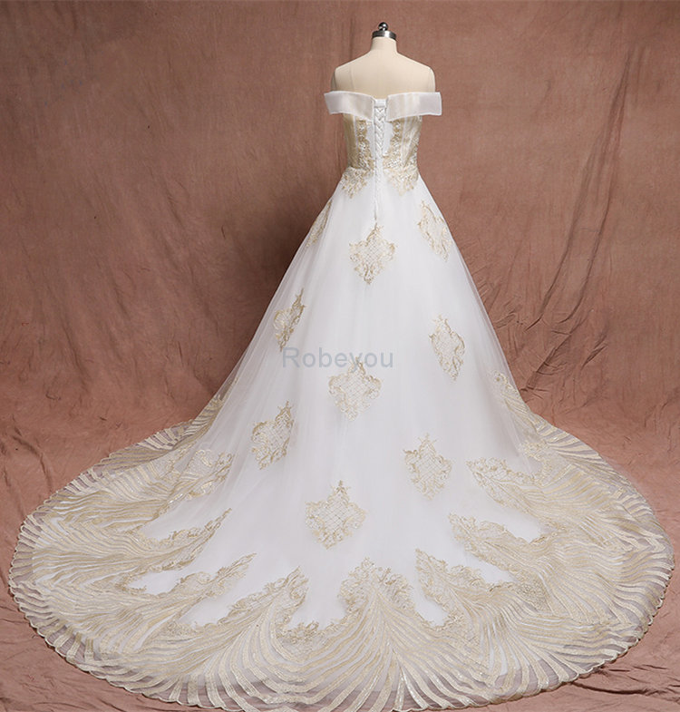 Robe de mariée splendide de bustier manche nulle longue romantique