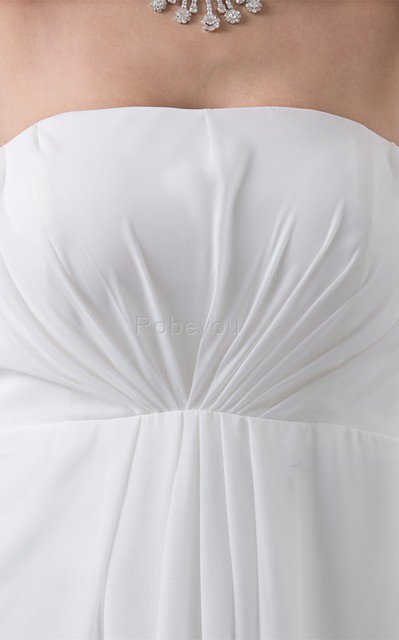 Robe de mariée plissé facile de traîne courte longueur au ras du sol avec chiffon