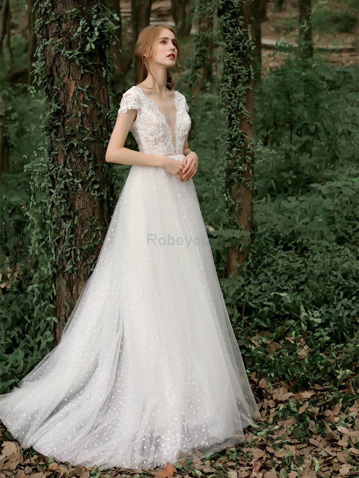 Robe de mariée brillant à la mode vintage romantique naturel