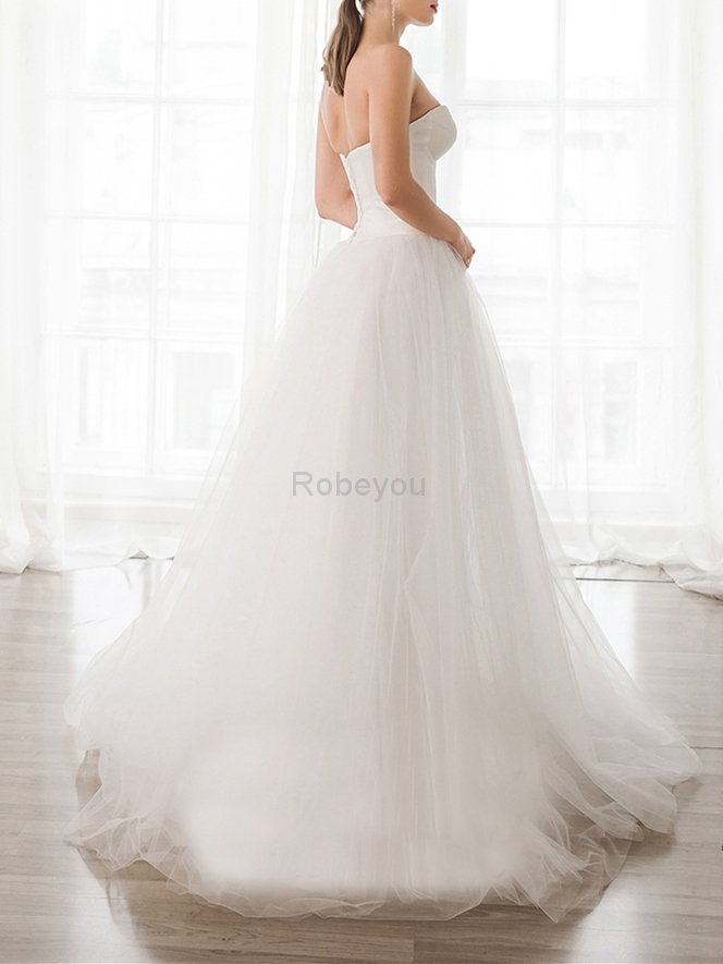 Robe de mariée col en forme de cœur avant-gardiste naturel sage solennel