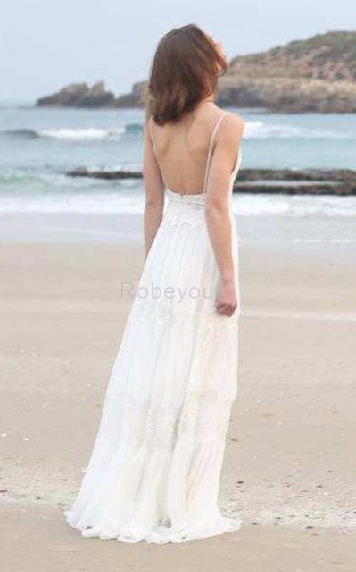 Robe de mariée informel moderne de traîne courte manche nulle en plage