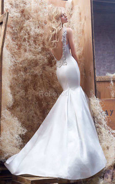 Robe de mariée de traîne courte avec sans manches de sirène avec perle en chute