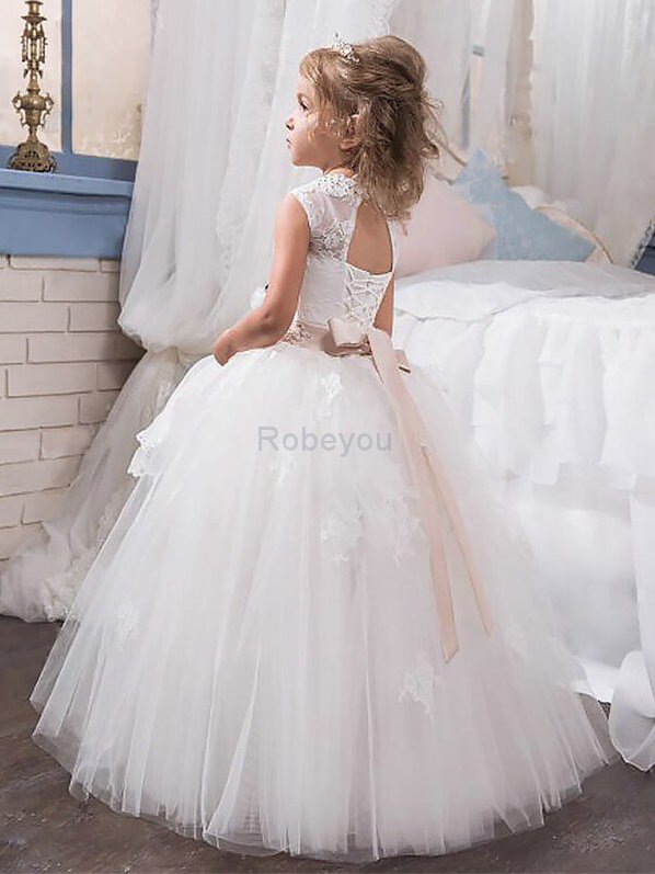 Robe cortège fille naturel avec cristal au niveau de cou de mode de bal en tulle