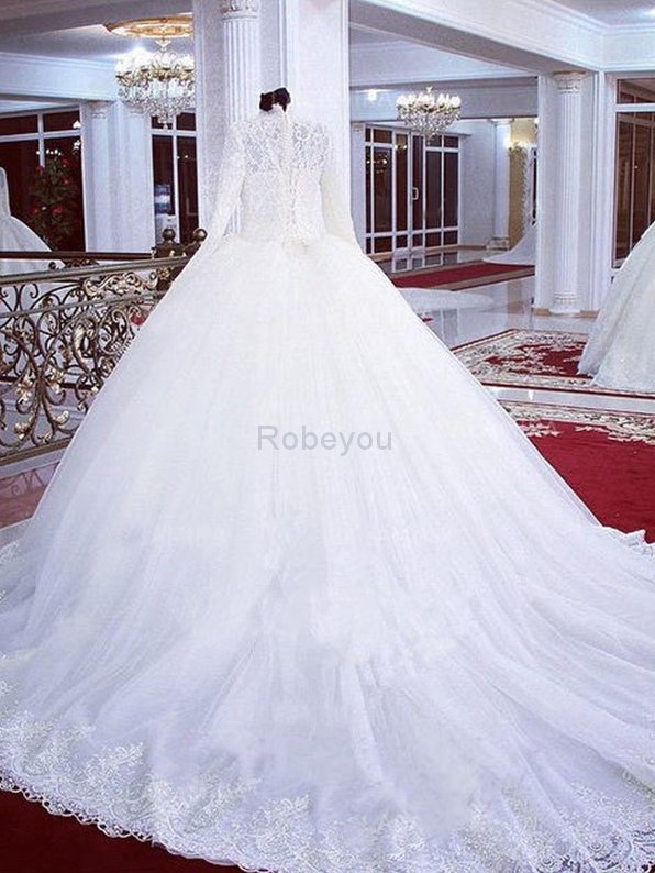 Robe de mariée textile en tulle avec zip accrocheur avec manche longue naturel
