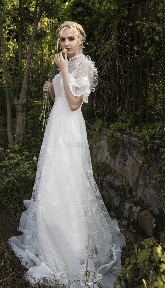Robe de mariée avec décoration dentelle avec zip ligne a rêveur naturel