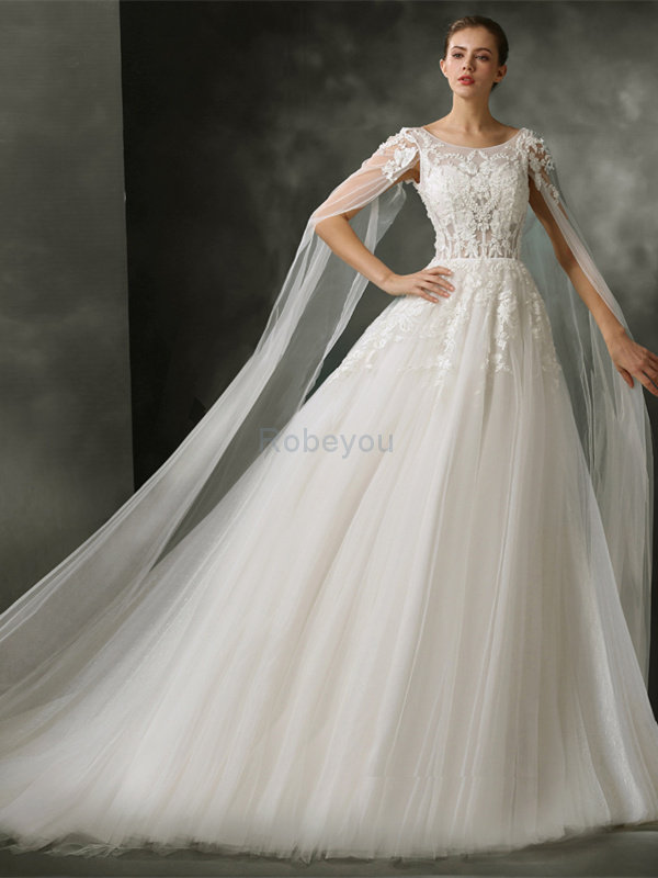 Robe de mariée élégant salle interne luxueux modeste exclusif