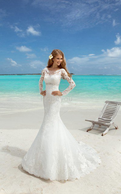 Robe de mariée vintage en dentelle de sirène avec lacets en plage