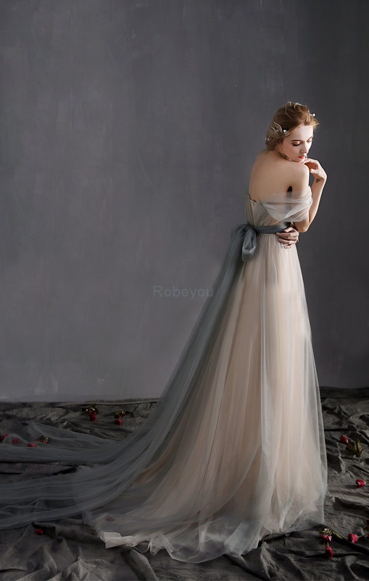 Robe de mariée ceinture coupé avec zip elégant longue